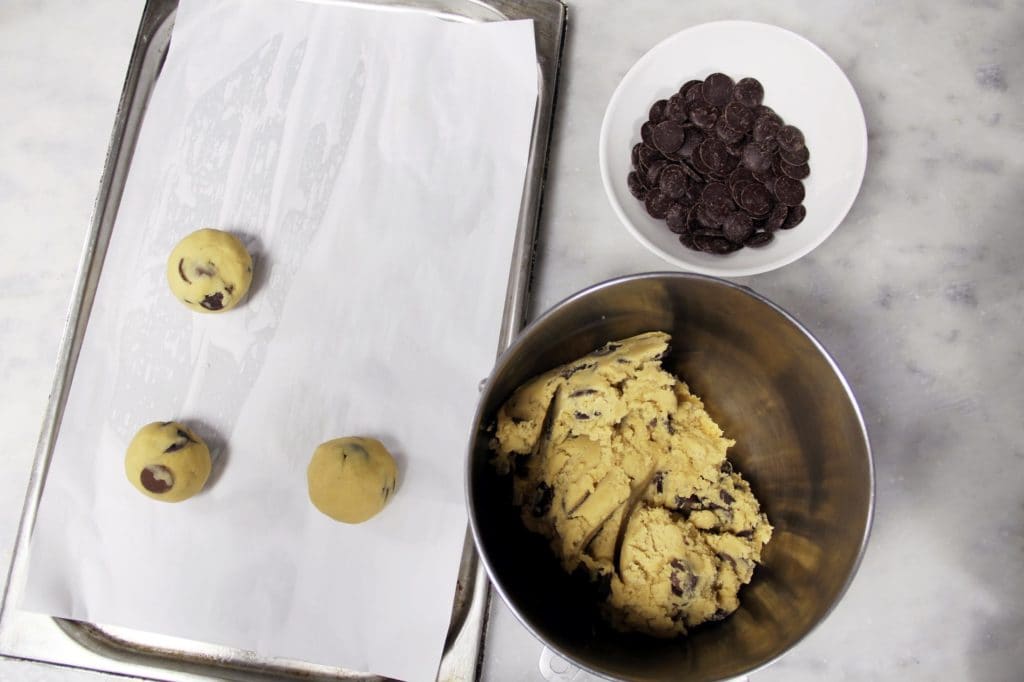 Chocolate chip cookies ingredients