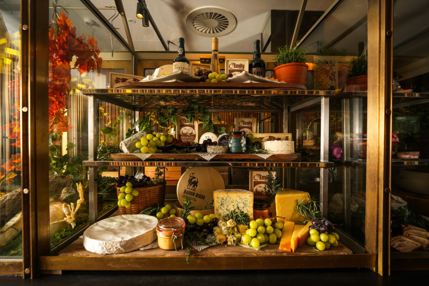 The Glasshouse CHEESE_&_CHARC_V3