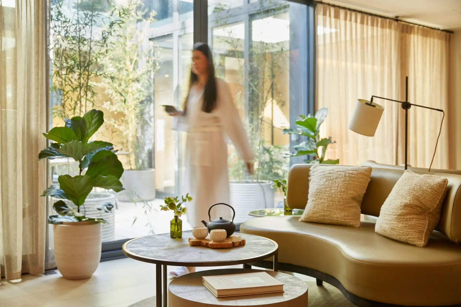 1. Banner-Spa Lounge