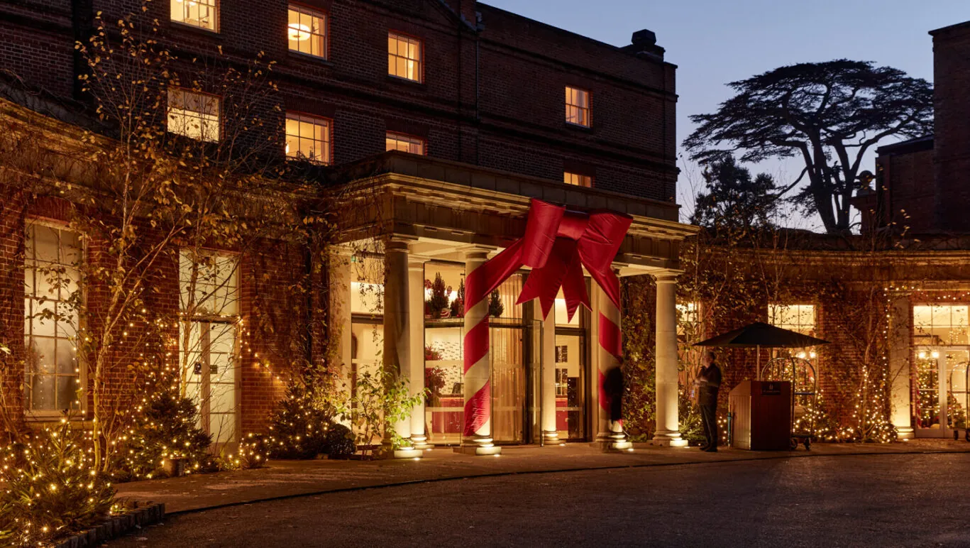 Christmas bow at reception at the Grove