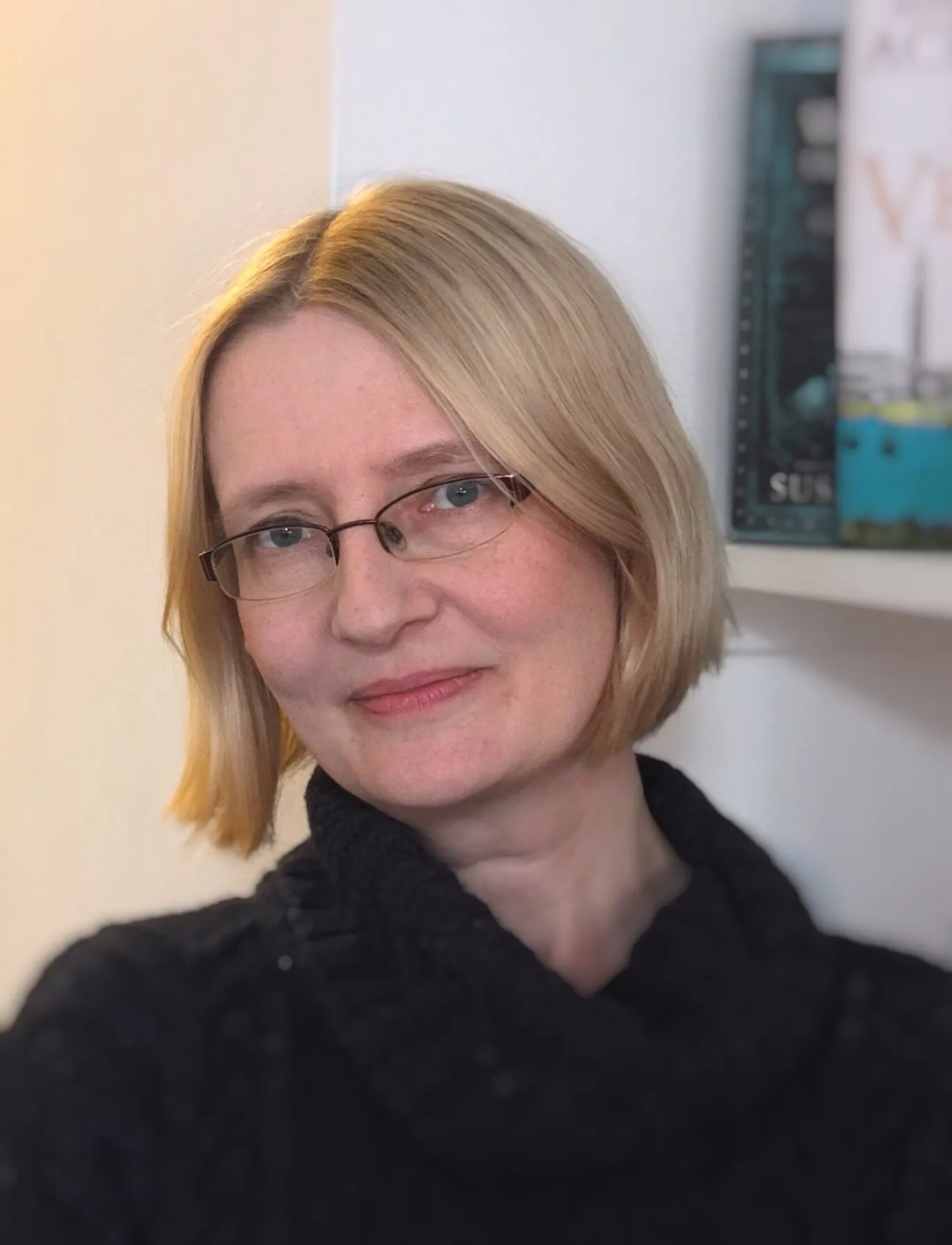 author Janice Hallett