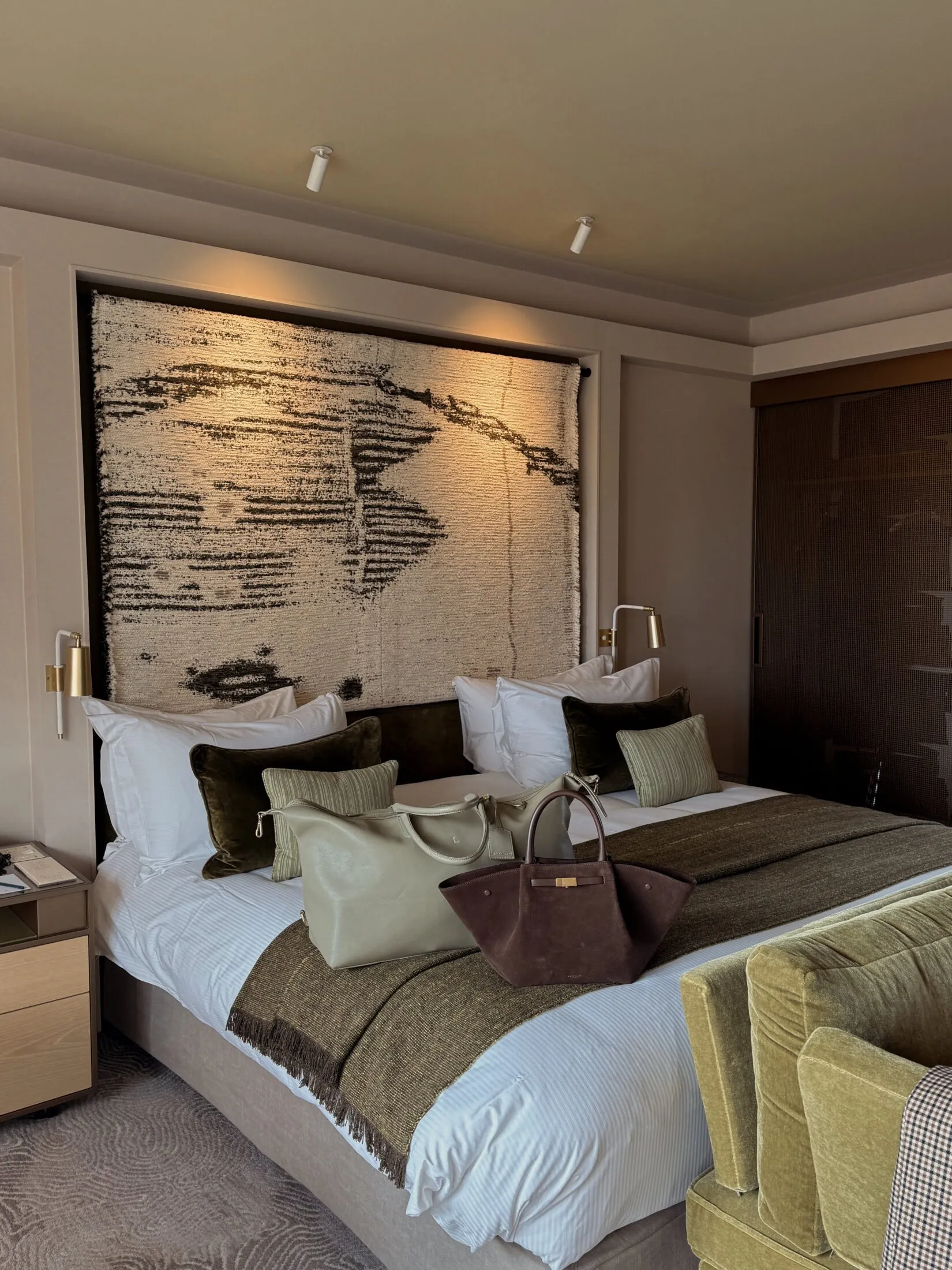Bedroom_LB