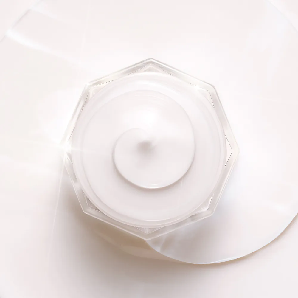 magicmarch25_digital_SF_1224_MAGIC CREAM NO LID WHIP_1000 x 1000